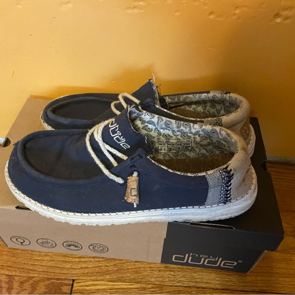 Hey dude men’s size 8